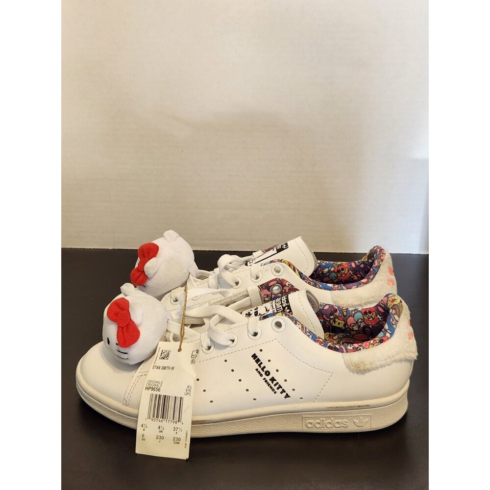 Size 6 - adidas Hello Kitty x Stan Smith Hello Kitty and Friends